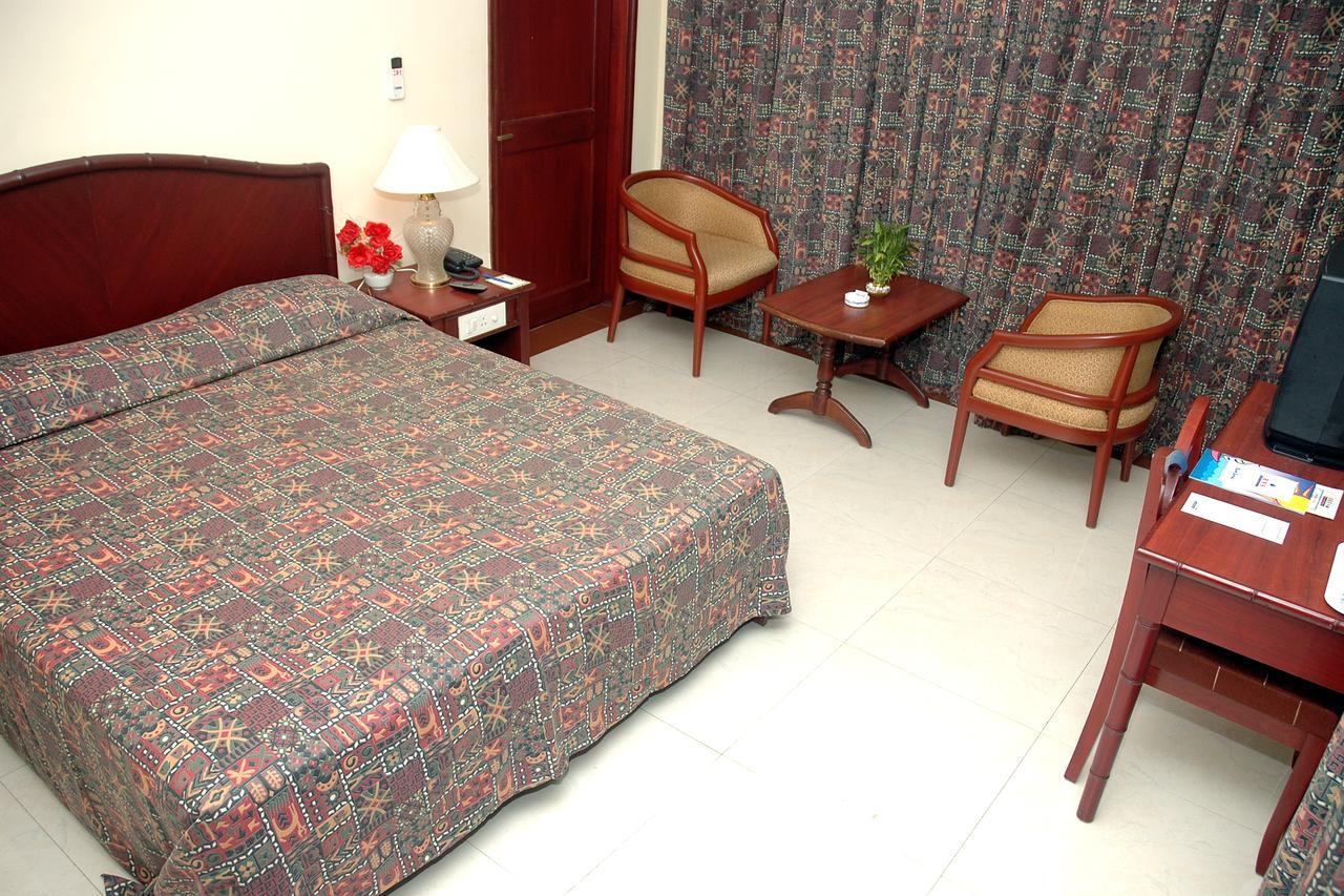Rns Residency Sea View Māvalli Exterior foto